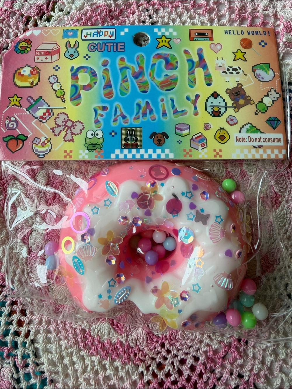 🍩 TABA PINK & WHITE DECORATIVE DONUT SQUISHY WITH CONFETTI BEADS 🍩